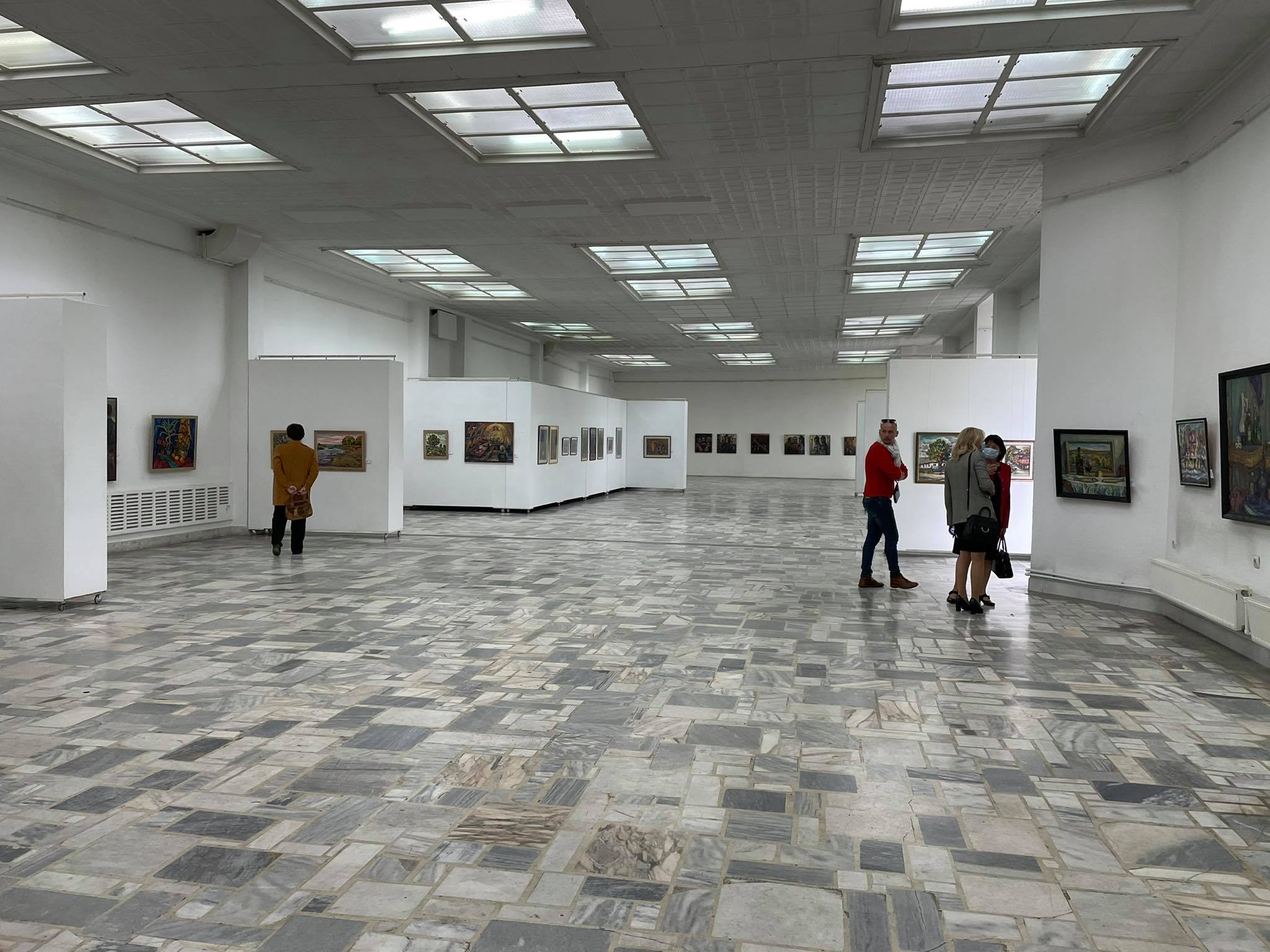 Liviu Hâncu. Expoziţie personală.